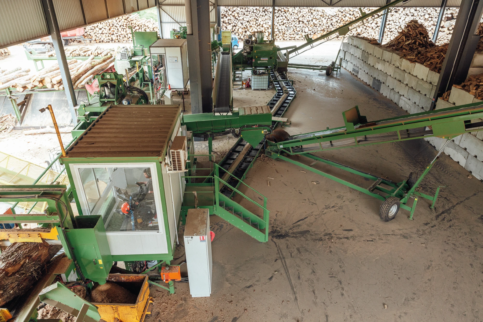 Vue de l'entrepôt Transports RECORBET